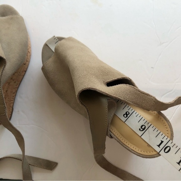 MARC FISHER open toe tie up tan espadrille shoes - Picture 7 of 16